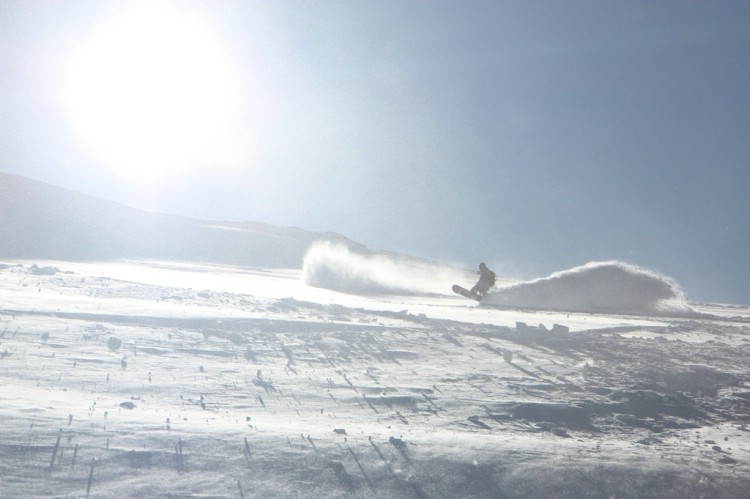 Finnish Freeride Team Heliski Riksgränsen, April 18 2009. Photo: Carl Lundberg 