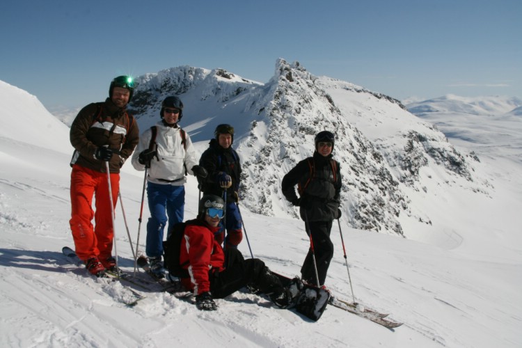 Heliski Riksgränsen, April 18 2009. Photo: Andreas Bengtsson