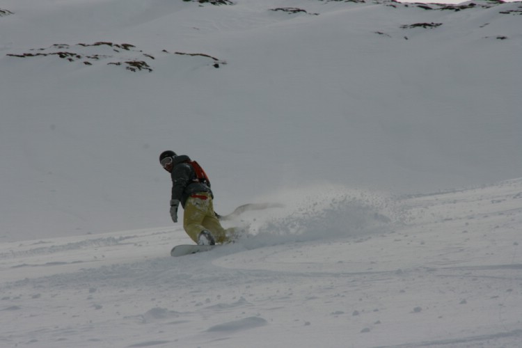 Heliski Riksgränsen April 29, 2009. Photo: Andreas Bengtsson