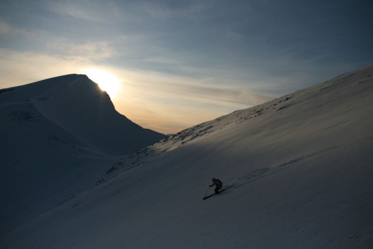 Getting closer to midnight at Kåtotjocka. Heliski Riksgränsen April 29, 2009. Photo: Andreas Bengtsson