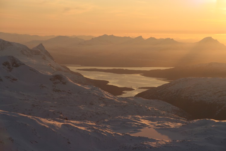 Evening light over the Rombackfjord on our way home. Heliski Riksgränsen April 29, 2009. Photo: Andreas Bengtsson