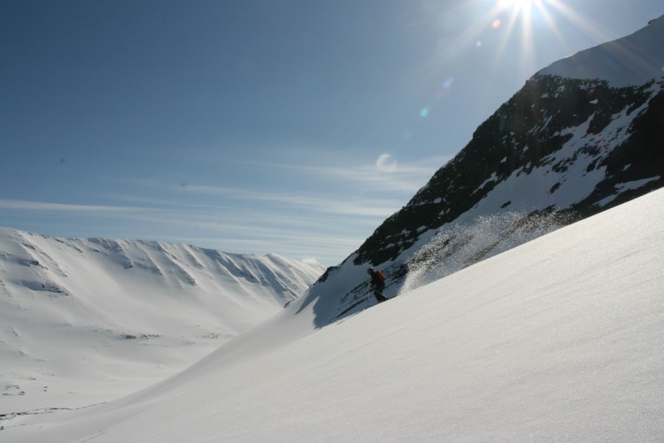 Perfect spring snow.. Heliski Riksgränsen May 8, 2009. Photo: Andreas Bengtsson