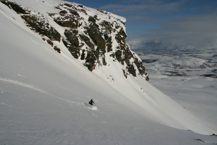 Freeride, Off PIste, Heliskiing, Nordschweden, Riksgränsen, Abisko und Kebnekaise. Photo: Andreas Bengtsson