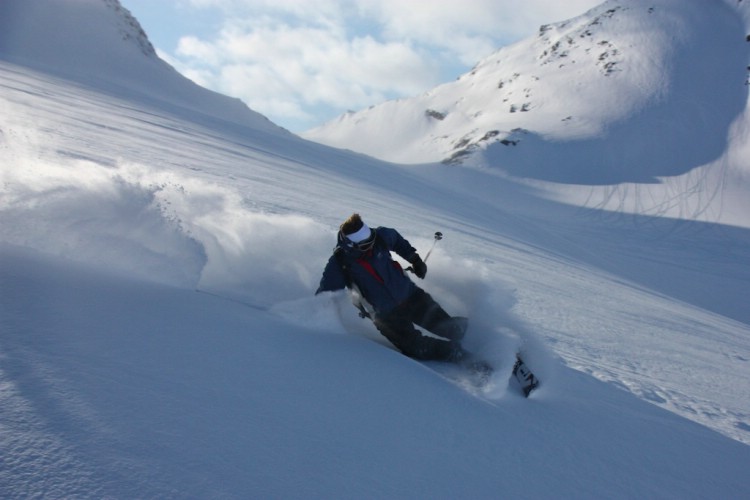 Heliski in Sweden. Riksgränsen, Abisko and Kebnekaise. Photo: Carl Lundberg