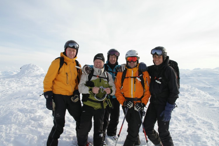 First turns directly after arrival on Thursday evening. Heliski weekend on the 22nd of April 2010. Photo: Andreas Bengtsson